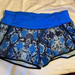 Lululemon size 8 shorts